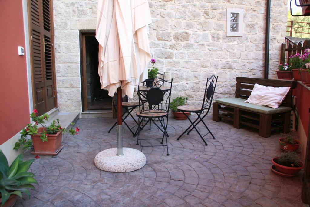 Ferienwohnung La Casa Di Petra Modica Zimmer foto
