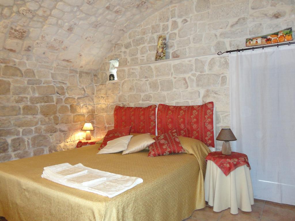 Ferienwohnung La Casa Di Petra Modica Zimmer foto